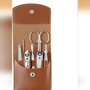 Grooming Kit with Stainless Steel Tools